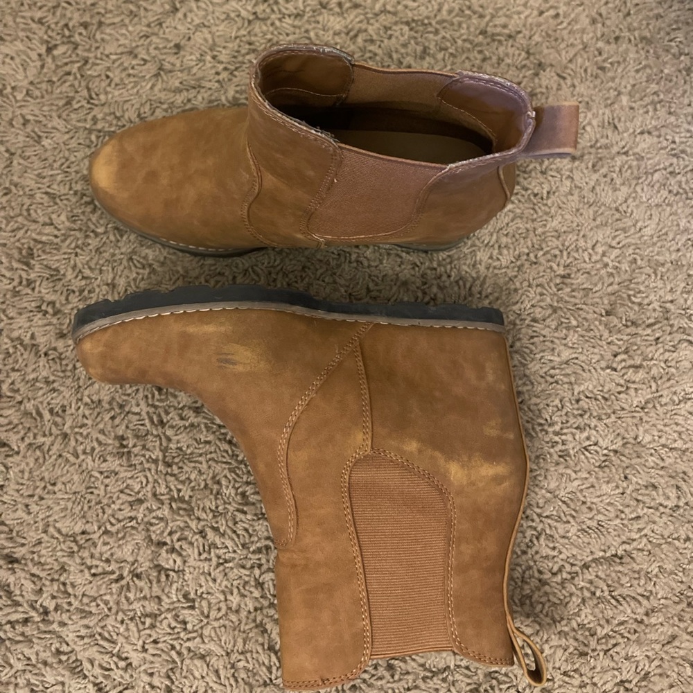 Brown boots